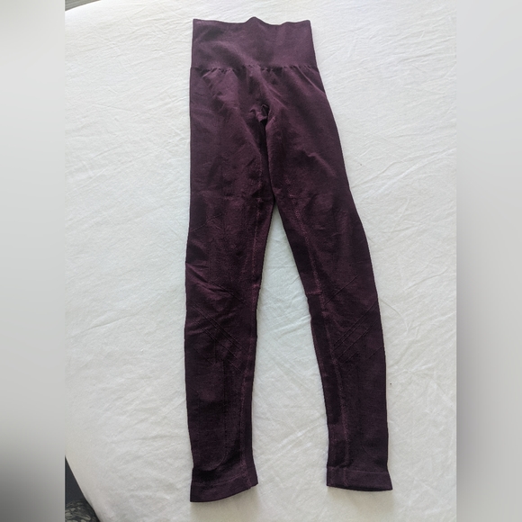 LNDR Resistance leggings xs/s burgundy marl - Picture 4 of 6